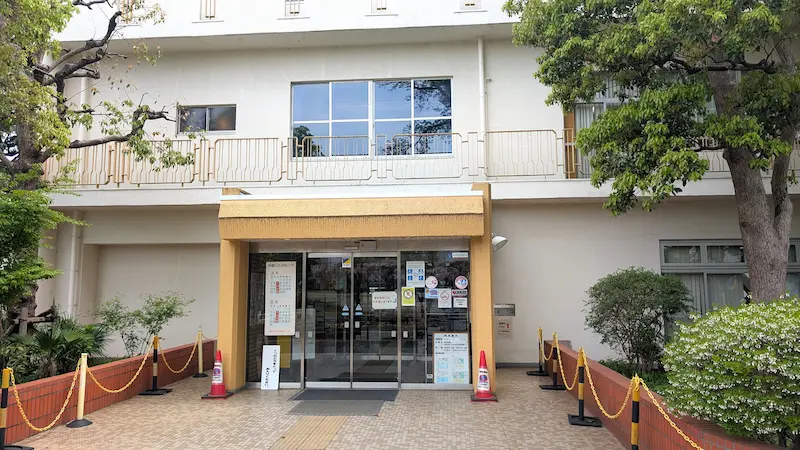 国立市中央図書館外観